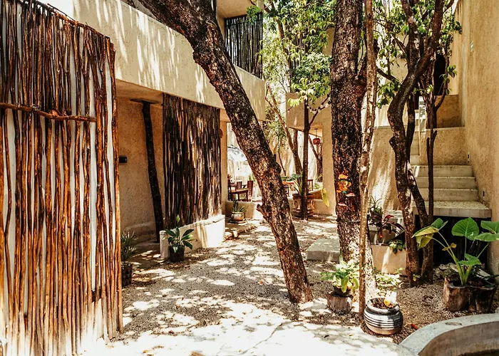 Hotel Ama Y Prana